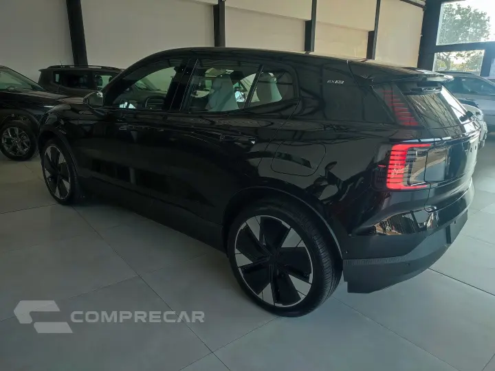 EX30 51 KW ELÉTRICO PLUS