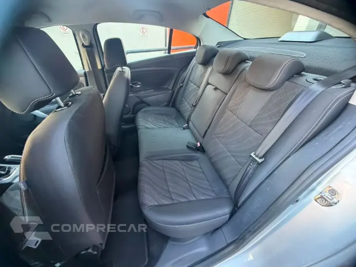 FLUENCE Sed. Dynamique 2.0 16V FLEX Mec.