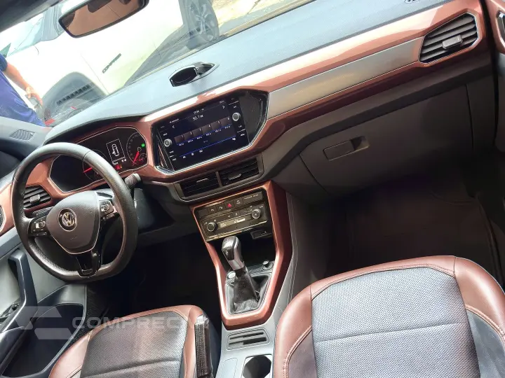 T-CROSS 1.0 200 TSI TOTAL FLEX COMFORTLINE AUTOMÁTICO