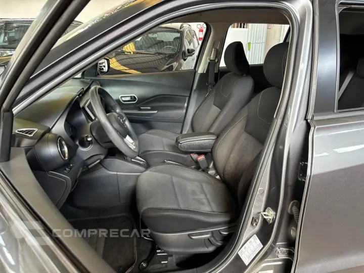 KICKS Active 1.6 16V Flex Aut.