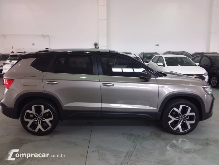 TAOS 1.4 250 TSI TOTAL FLEX HIGHLINE AUTOMÁTICO