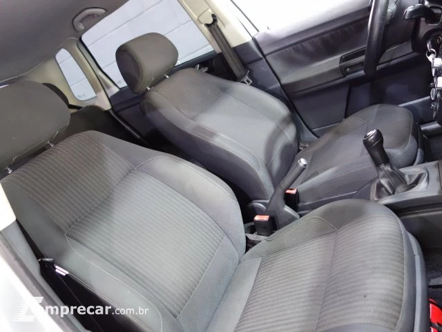 POLO - 1.6 MI 8V 4P MANUAL