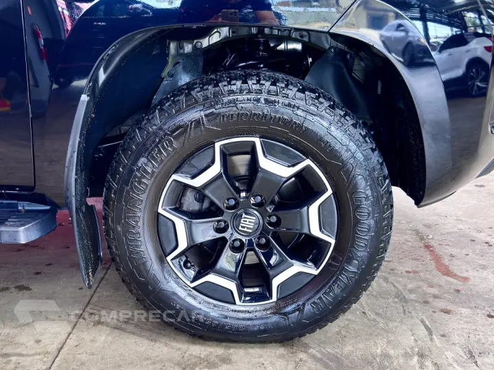 TITANO 2.2 TURBO DIESEL VOLCANO 4X4 AT6