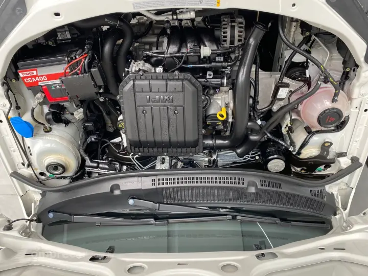 VOYAGE 1.0 Flex 12V 4p