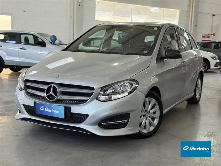 B 200 1.6 SPORT TURBO FLEX 4P AUTOMÁTICO