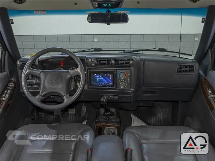 BLAZER 4.3 SFI DLX Executive 4X4 V6 12V