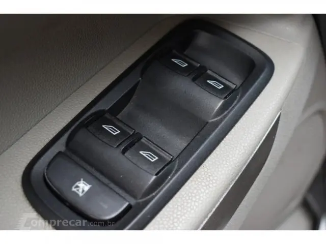 ECOSPORT - 2.0 TITANIUM 16V 4P AUTOMÁTICO