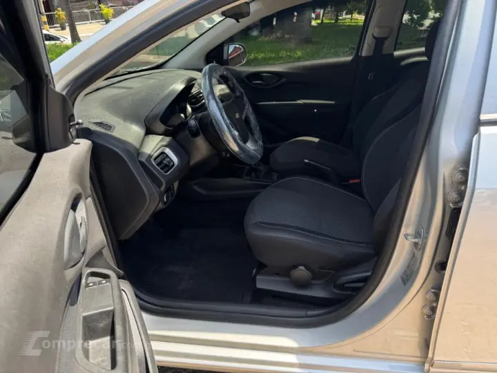 ONIX HATCH LT 1.0 8V FlexPower 5p Mec.