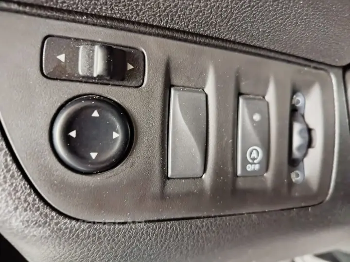 Kwid 1.0 12V Sce Flex Outsider Manual