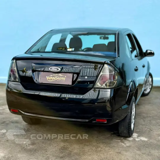 Fiesta Sedan SE 1.6 8V Flex 4p