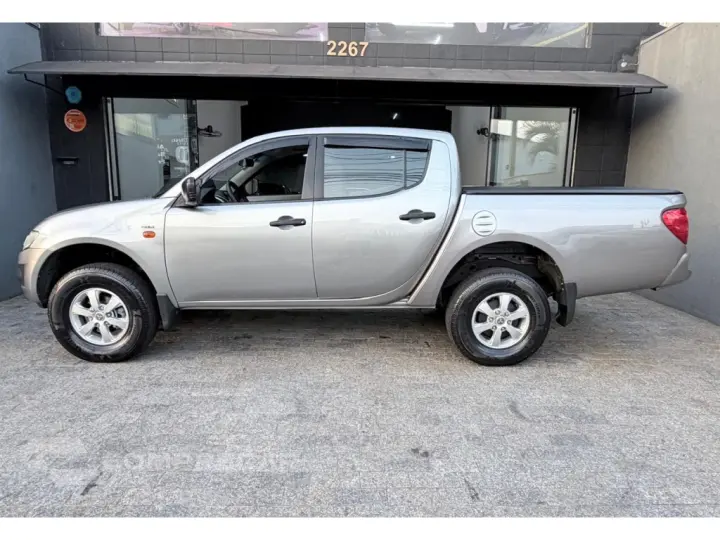 L200 TRITON 3.2 GLS 4X4 CD 16V TURBO INTERCOLER DIESEL 4P MA