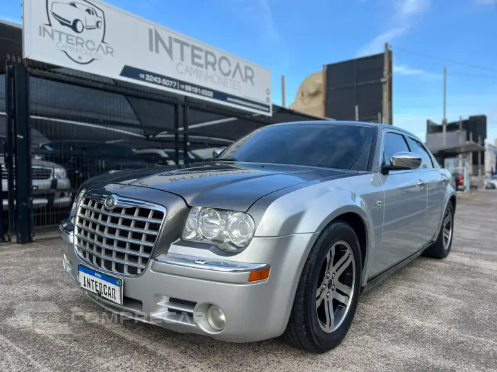 300 C 5.7 Hemi Sedan V8 16V