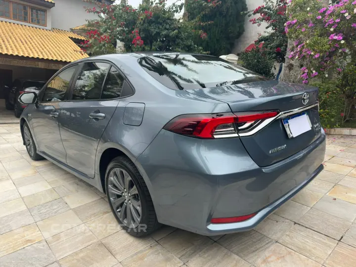 COROLLA 1.8 VVT-I Hybrid Altis