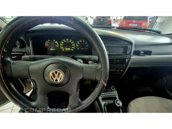 SANTANA 1.8 MI 8V GASOLINA 4P MANUAL