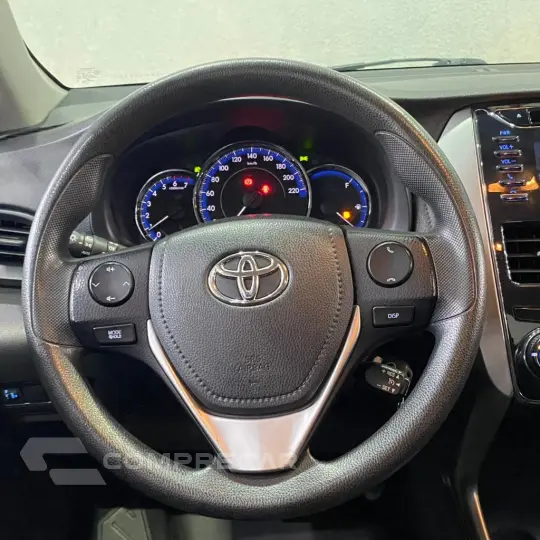 YARIS XL Live Sedan 1.5 Flex 16V 4p Aut.