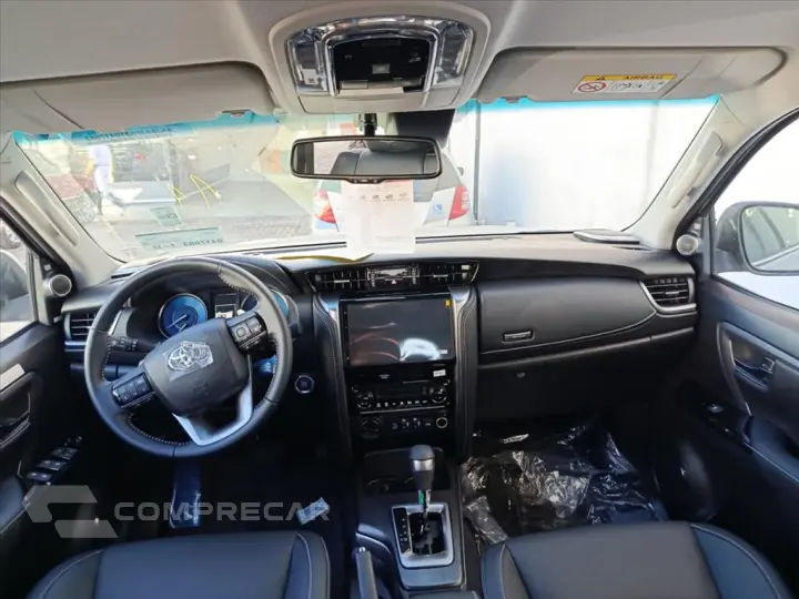 HILUX SW4 2.8 D-4D TURBO DIESEL SRX PLATINUM 7L 4