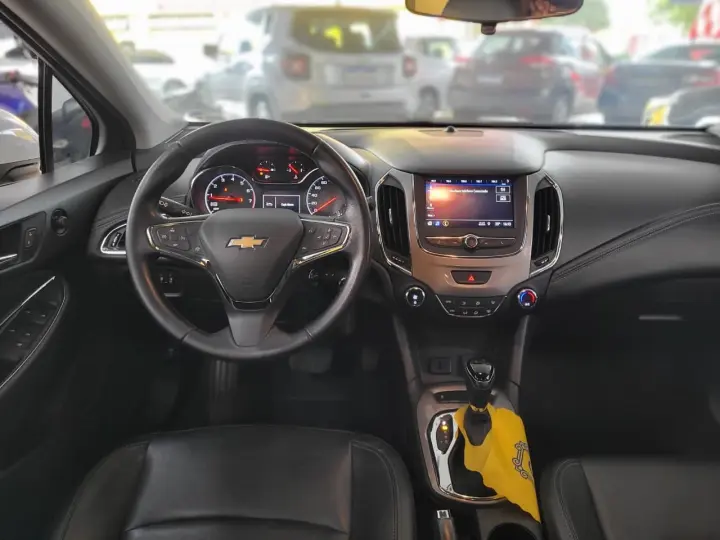 CRUZE Sport LT 1.4 16V TB Flex 5p Aut.