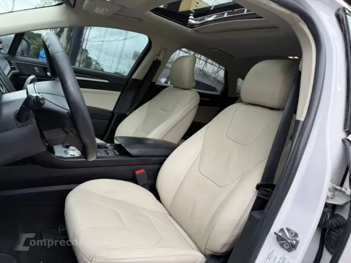 Fusion Titanium 2.0 145cv Aut. (Híbrido)