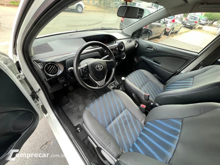 ETIOS 1.5 XS Sedan 16V