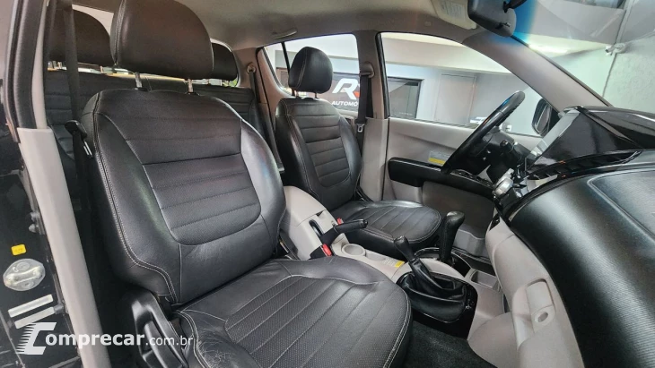 L200 Triton HPE 3.2 CD TB Int.Diesel Aut