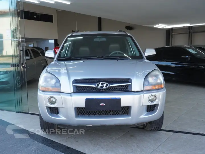 TUCSON 2.0 MPFI GLS 16V 143CV 2WD GASOLINA 4P AUTOMÁTICO