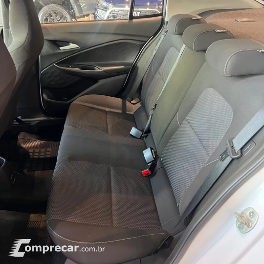 ONIX SEDAN Plus LT 1.0 12V Flex 4p Mec.