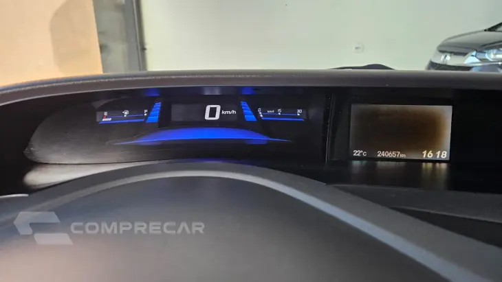 CIVIC 1.8 LXL 16V