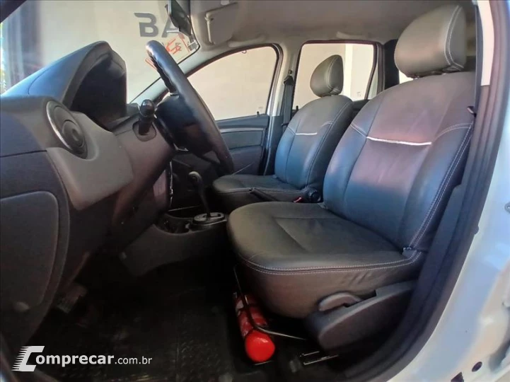 DUSTER 2.0 Tech Road 4X2 16V