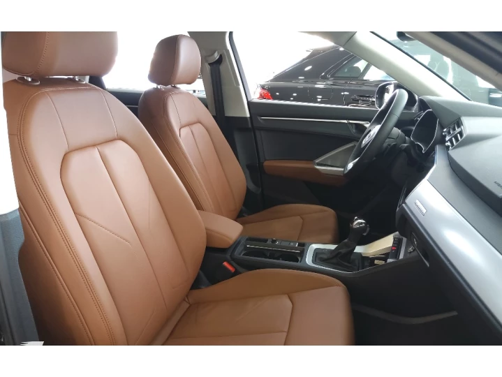 Q3 2.0 40 TFSI GASOLINA PERFORMANCE QUATTRO TIPTRONIC