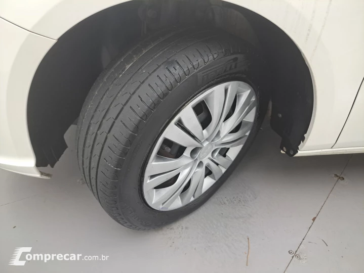VOYAGE 1.0 12V MPI TOTALFLEX 4P MANUAL