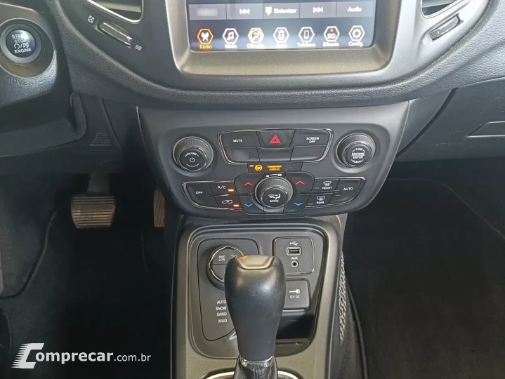 COMPASS 2.0 16V LONGITUDE 4X4 AUTOMÁTICO