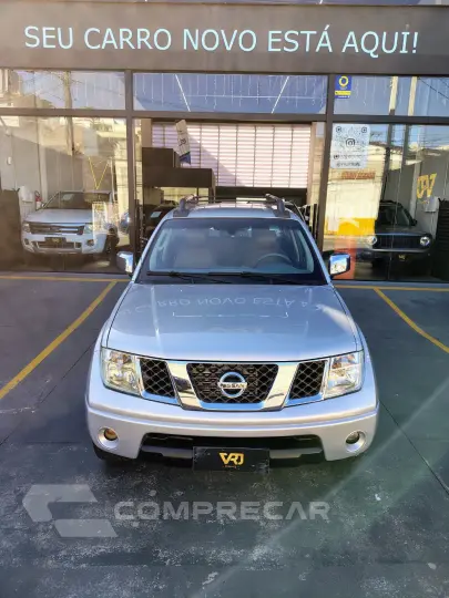 Frontier LE CD 4x4 2.5 TB Diesel Aut.