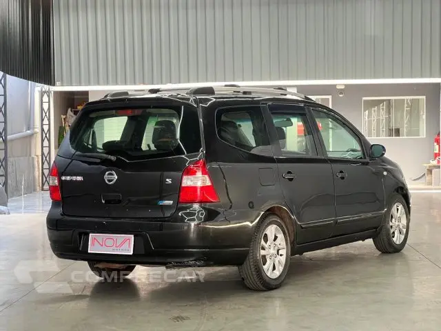 GRAND LIVINA - 1.8 S 16V 4P MANUAL