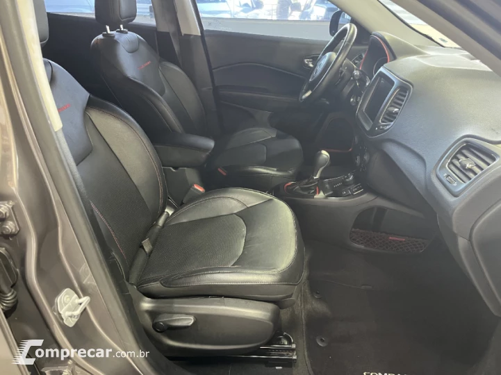 COMPASS 2.0 16V Trailhawk 4X4