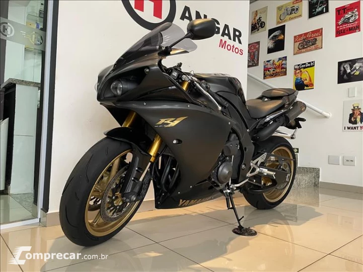 YZF R1