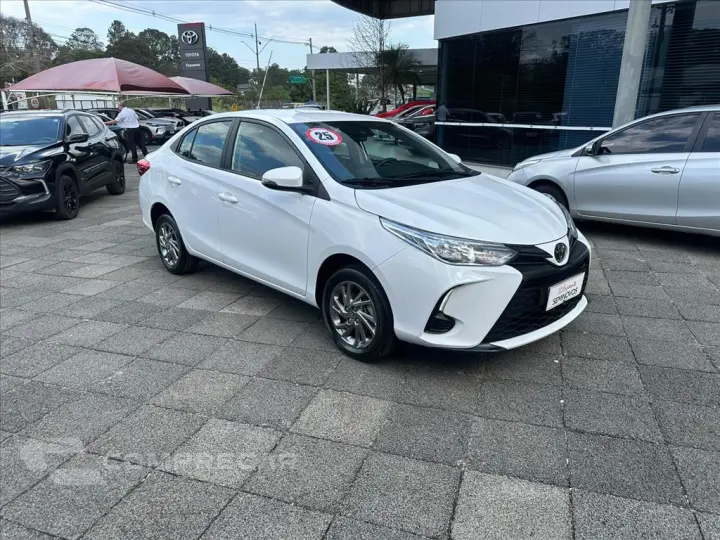 YARIS 1.5 16V FLEX SEDAN XS MULTIDRIVE