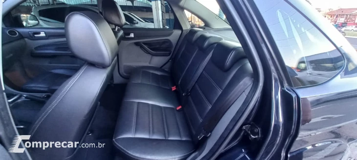 FOCUS 2.0 Titanium Sedan 16V