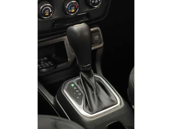 RENEGADE 1.8 16V FLEX 4P AUTOMÁTICO