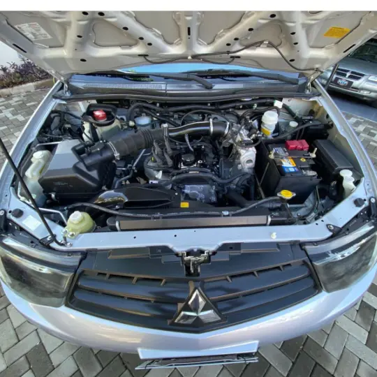 L200 Triton HLS 2.4 Flex 16V CD Mec.