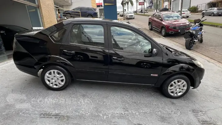 Fiesta Sed. 1.6 8V Flex 4p