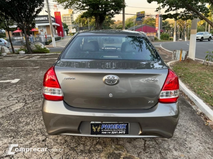 ETIOS 1.5 X Plus Sedan 16V