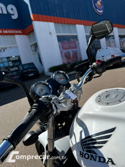 hornet 600