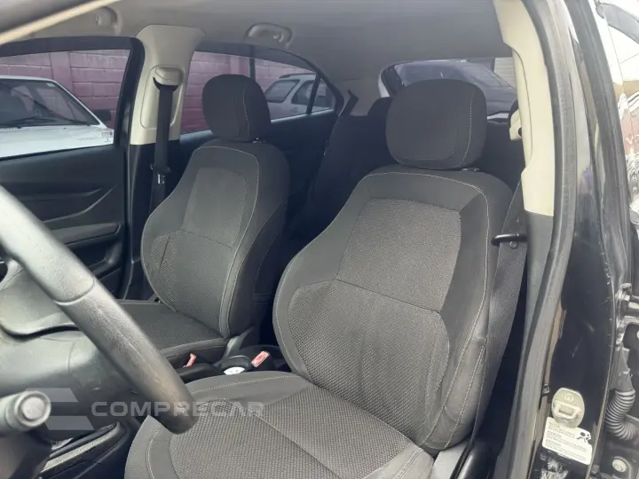 Onix Hatch 1.4 4P FLEX LT