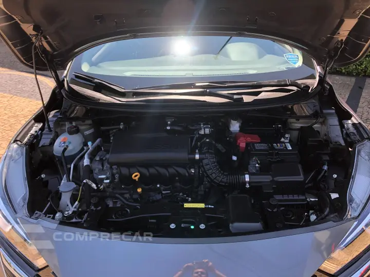 Versa 1.6 16V Flex Advance Xtronic