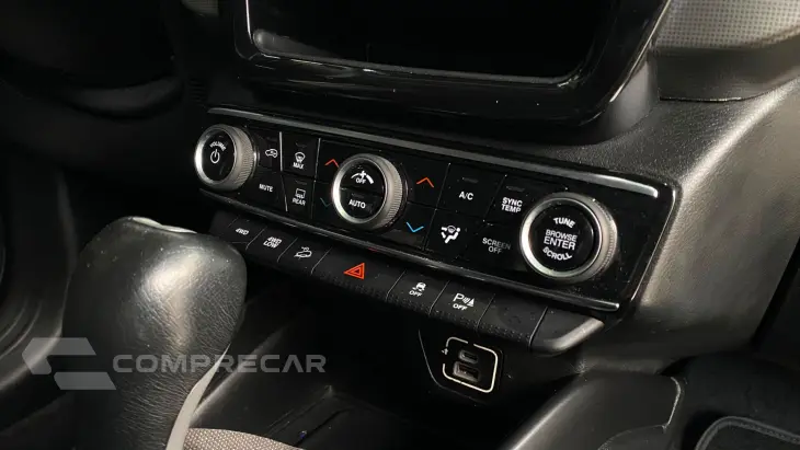 FIAT TORO 2.0 16V TURBO VOLCANO 4WD AT9