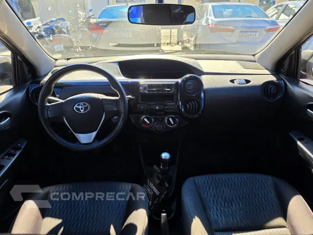 ETIOS HATCH - 1.3 X 16V 4P MANUAL