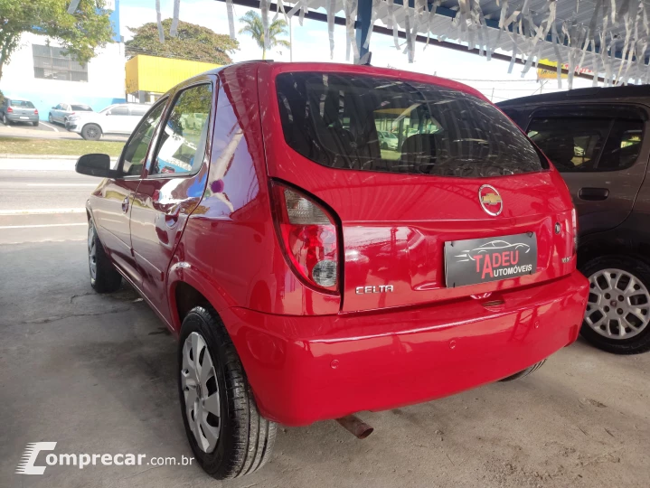 CELTA 1.0 MPFI Life 8V
