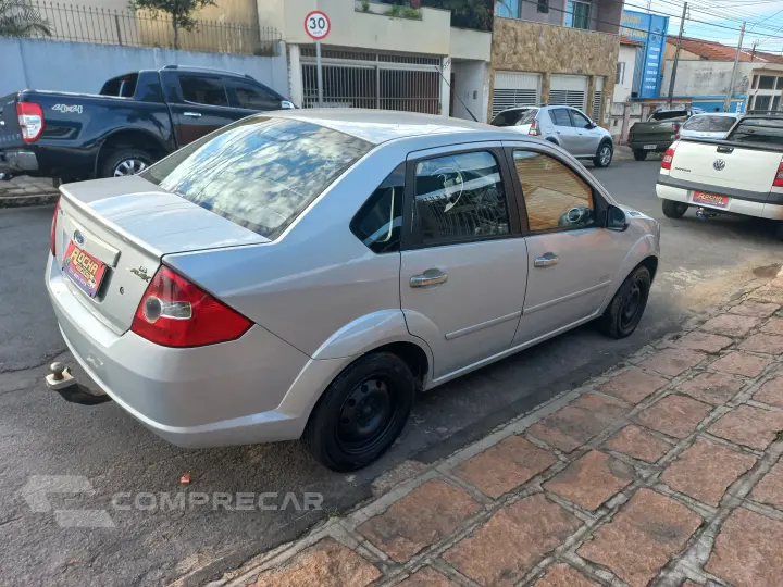 FIESTA 1.6 MPI Sedan 8V