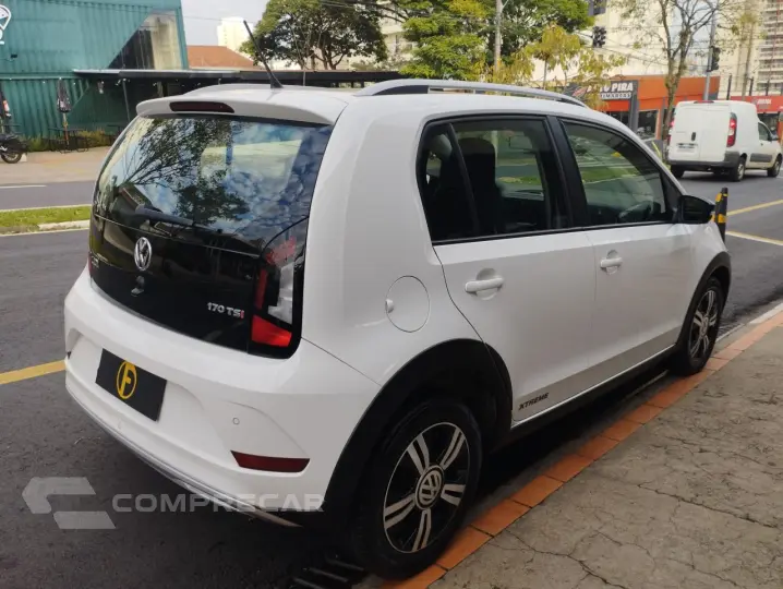 UP 1.0 4P FLEX 170 TSI XTREME