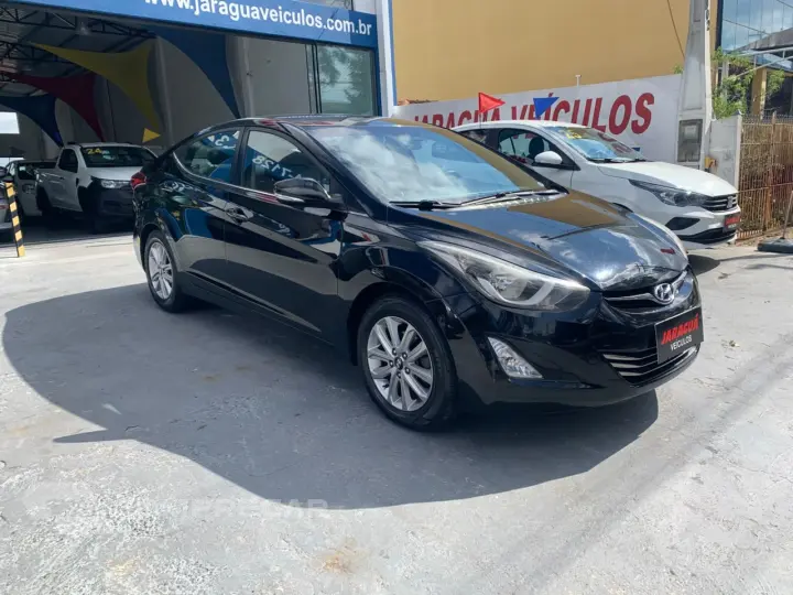 Hyundai Elantra GLS 2.0 16V Flex Aut. 2015